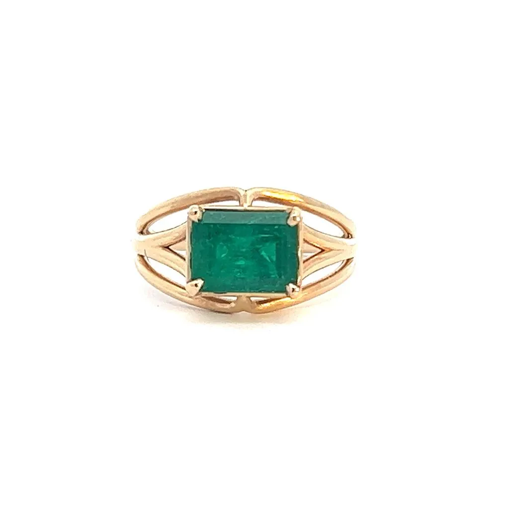 14K Yellow Gold Contemporary 2.01ctw Columbian Emerald Ring