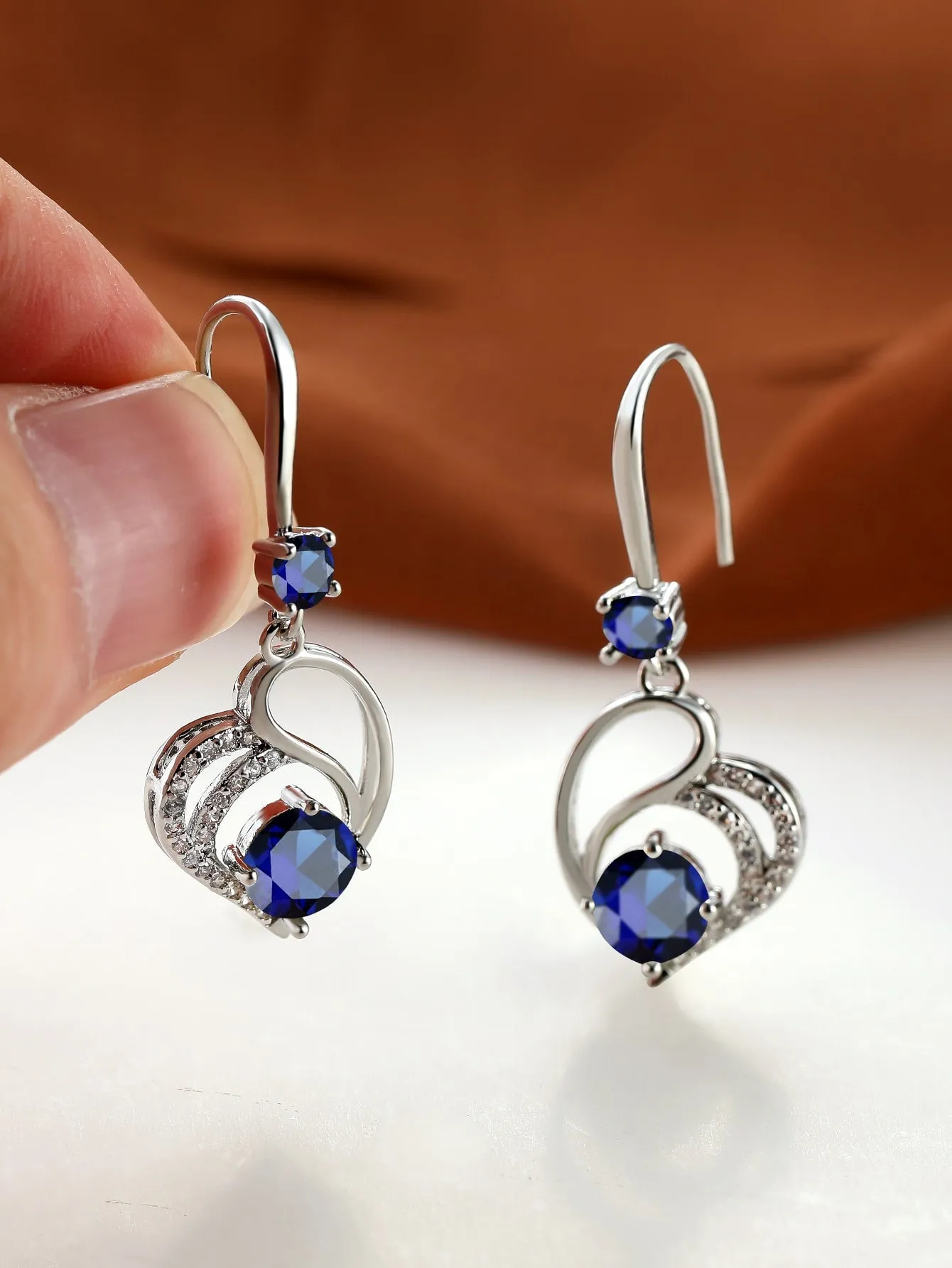 A Crystal Clear and Exquisite Silver Color Heart Shaped Earrings for Women