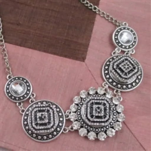 Black Crystal  & Rhinestone Elegant Necklace