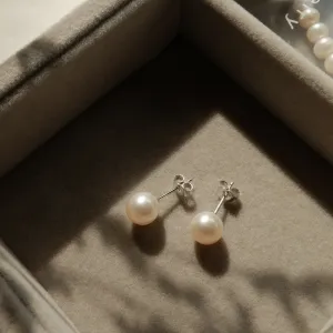 CLASSIC PEARL STUDS (SILVER)