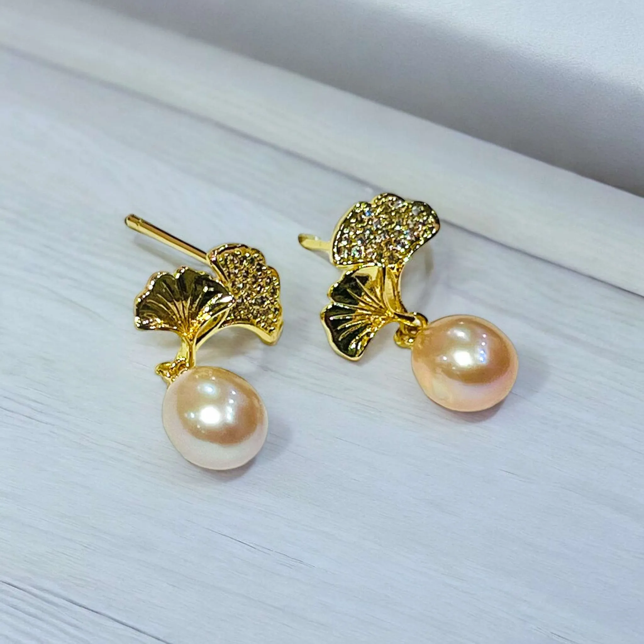 Iridescent Pink Pearl Earrings