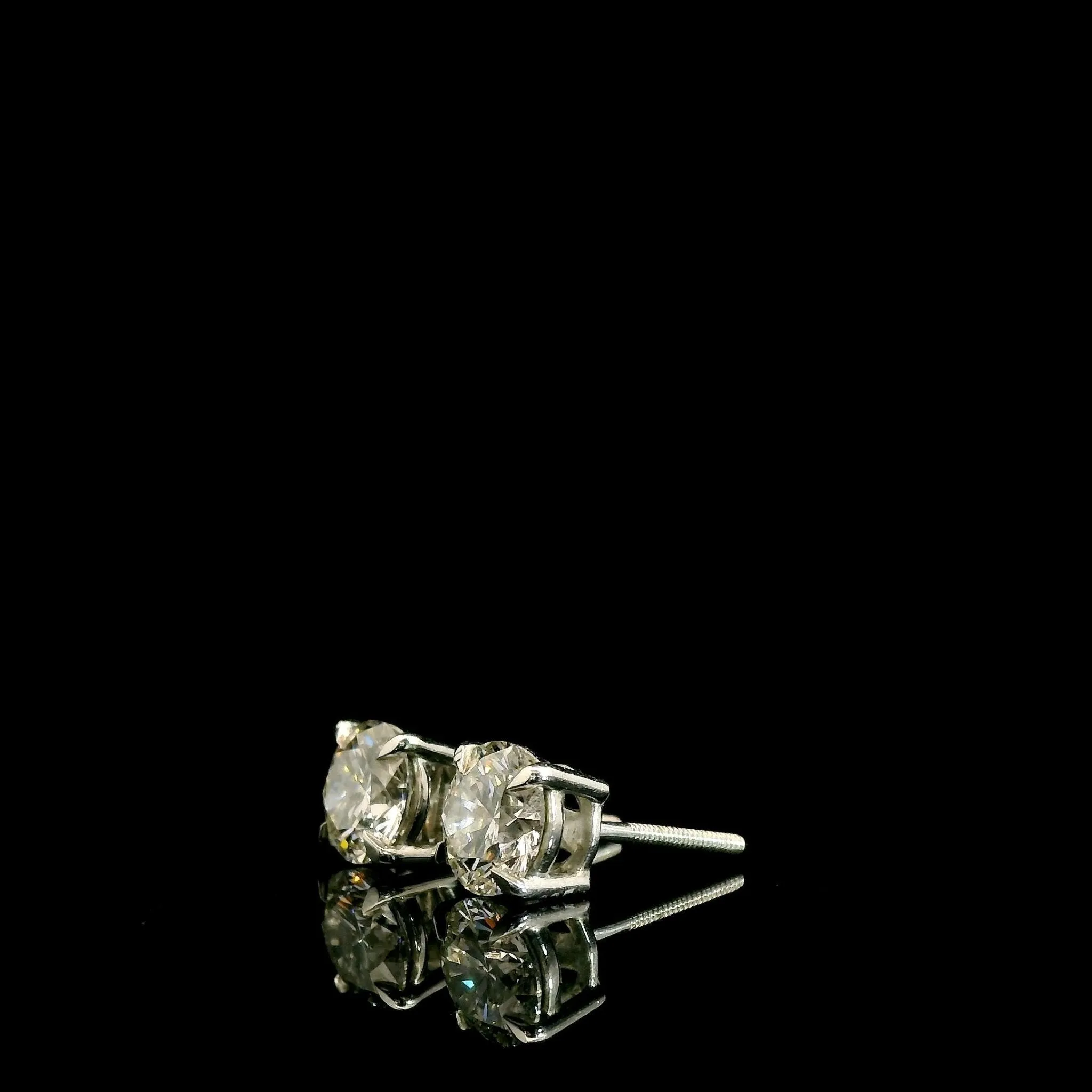 Lab Grown Diamond Stud Earrings