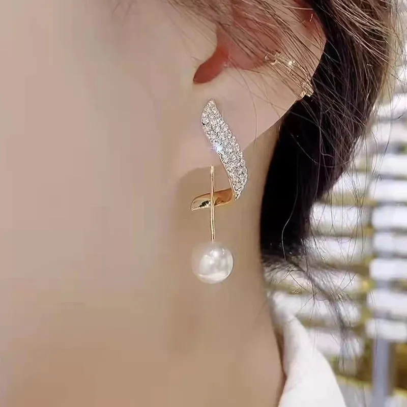 New Classic Elegant Imitation Pearl Dangle Earrings For Women Crystal Long Tassel Exquisite Drop Earring Wedding Jewelry