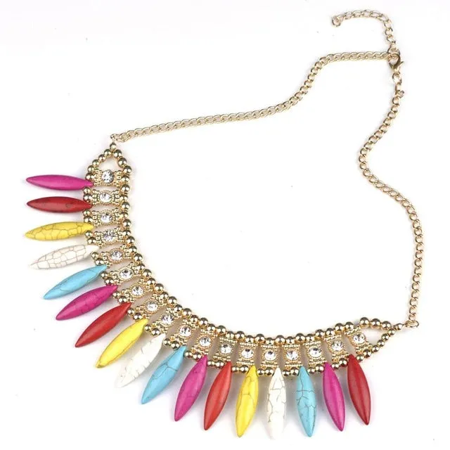 The new women's fashion Bohemian crystal pendant necklace Pendant Chain Choker Bib Statement Necklace