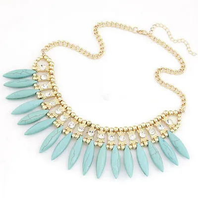 The new women's fashion Bohemian crystal pendant necklace Pendant Chain Choker Bib Statement Necklace